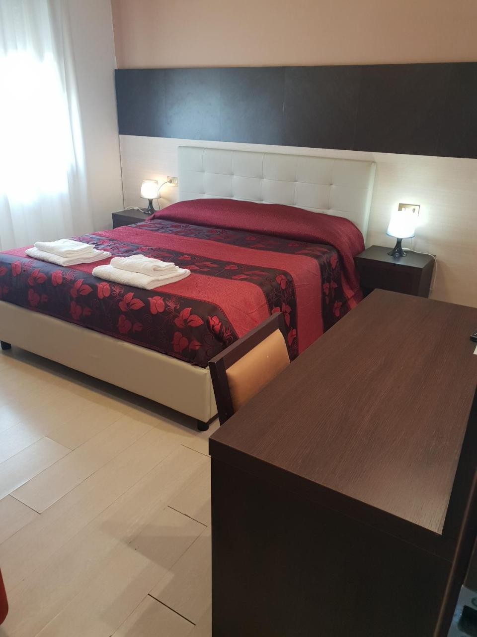Hotel Colombo 3*